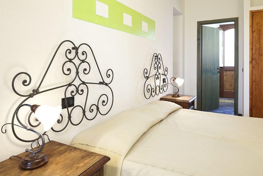 Agriturismo Terrenia Villa Trappitello Luaran gambar