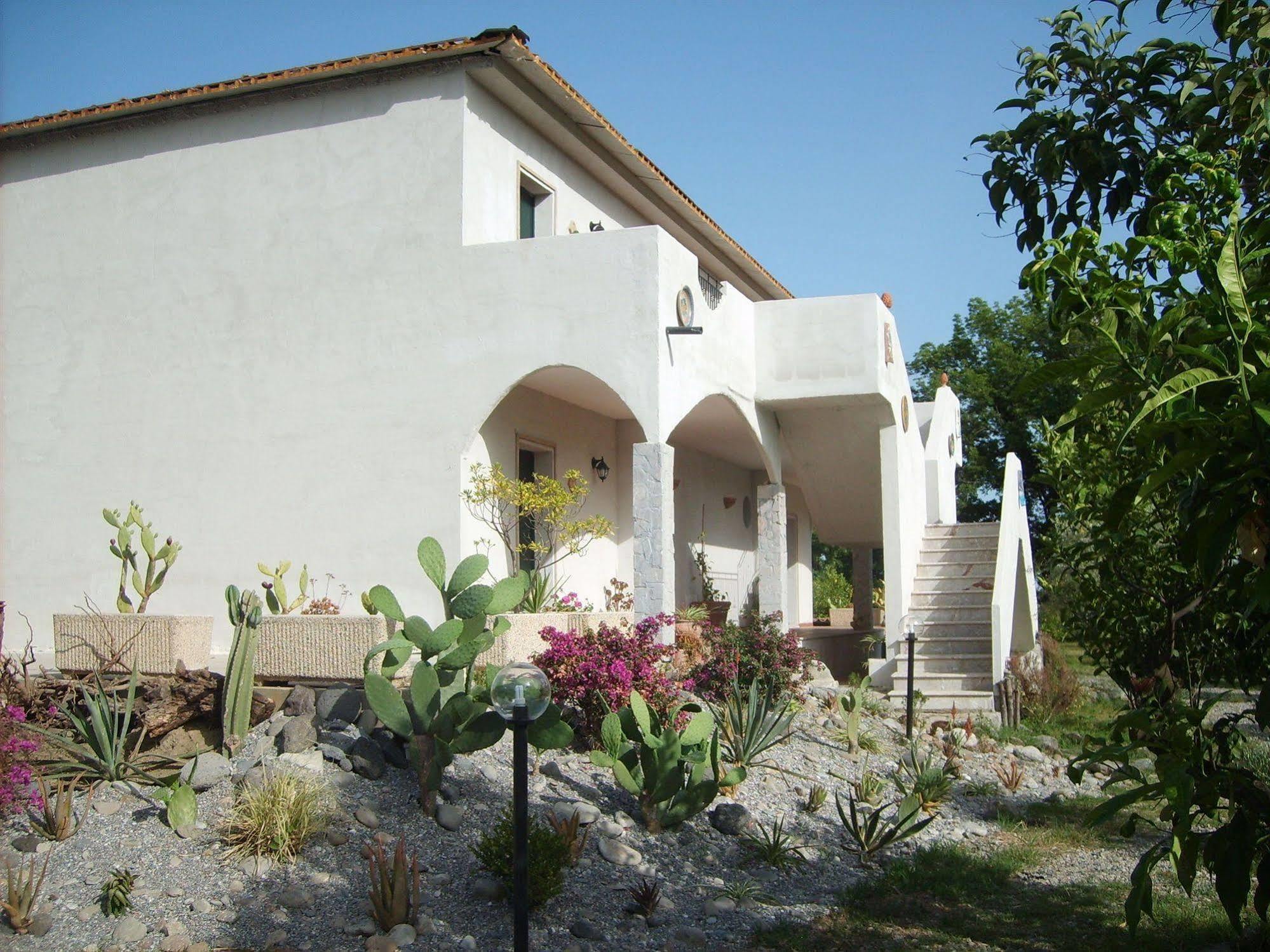 Agriturismo Terrenia Villa Trappitello Luaran gambar