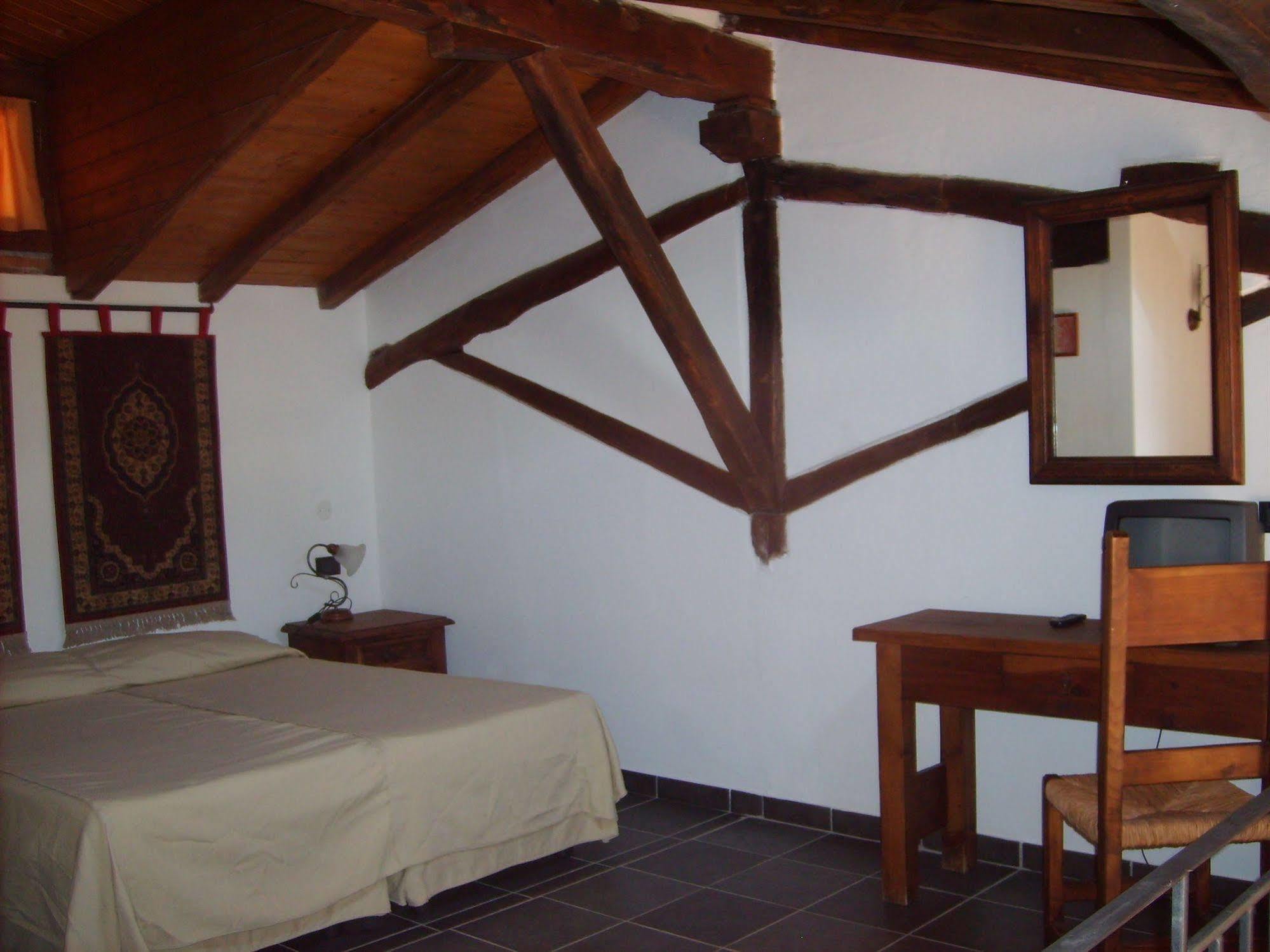 Agriturismo Terrenia Villa Trappitello Luaran gambar